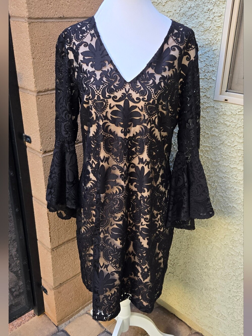 MSK Black Lace V-Neck Bell-Sleeve Dress